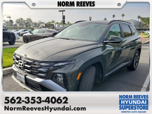 Used 2025 Hyundai Tucson SEL FWD image 1