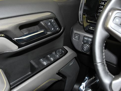 Used 2024 Chevrolet Silverado 1500 ZR2 w/ Technology Package AWD/4WD image 34
