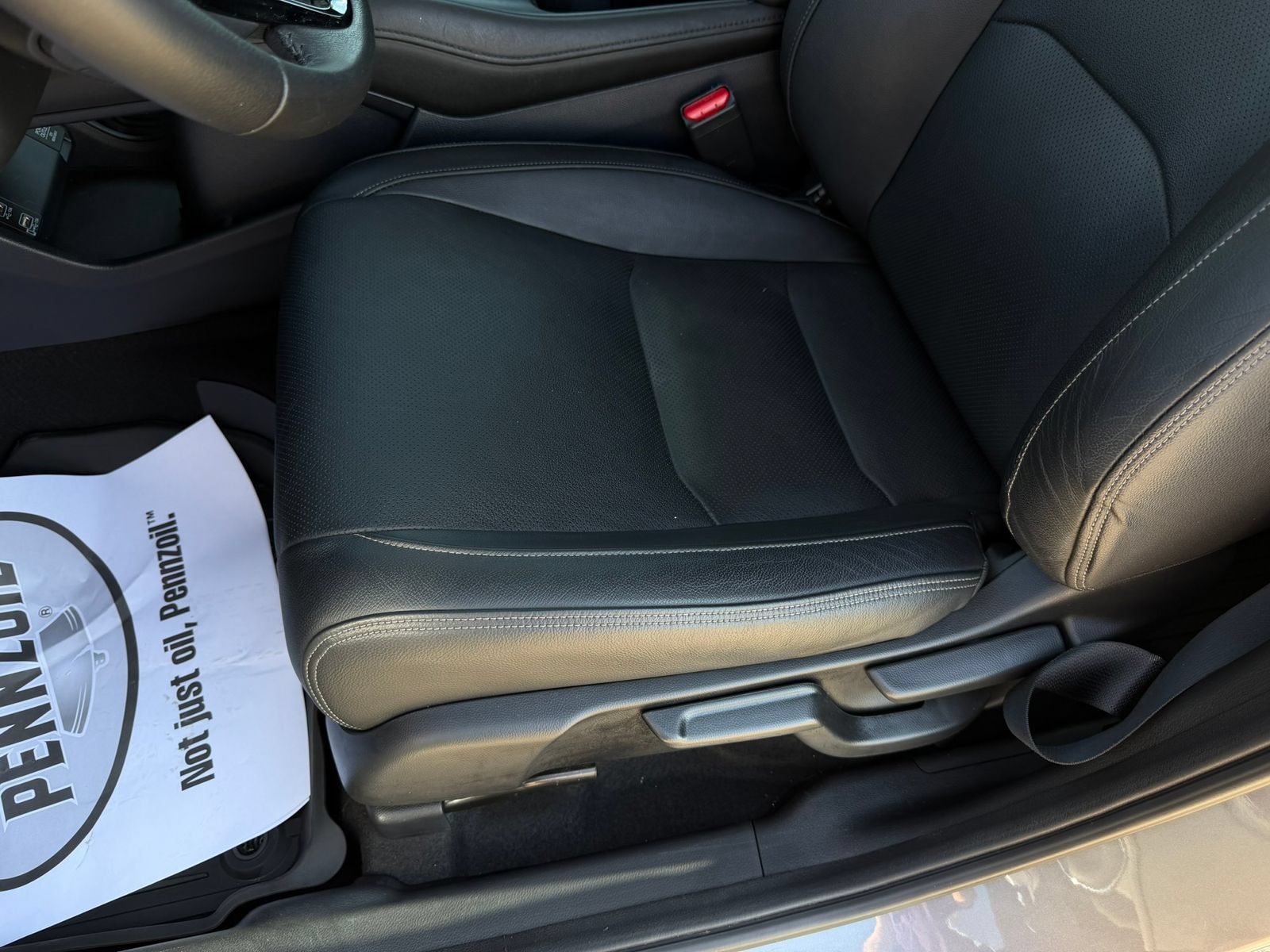 Used 2022 Honda HR-V EX-L image 11