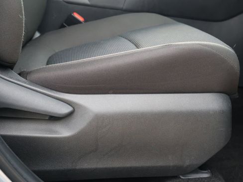 Used 2025 Toyota RAV4 LE AWD/4WD image 29