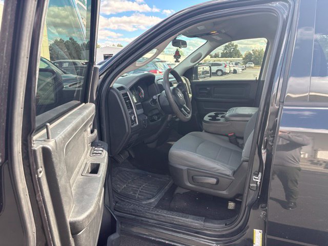 Used 2018 RAM 1500 Express w/ Black Ram 1500 Express Group AWD/4WD image 7