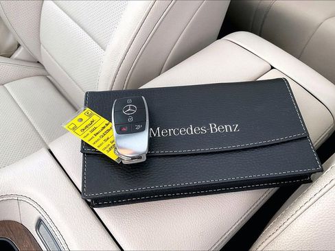 Used 2022 Mercedes-Benz GLE 350 4MATIC image 34
