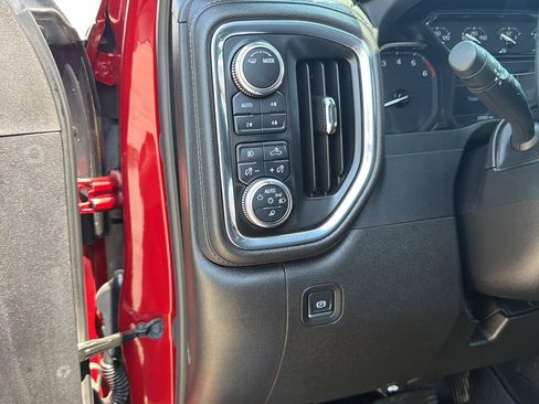 Used 2023 GMC Sierra 2500 SLT w/ SLT Premium Package AWD/4WD image 11