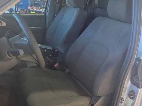 Used 2015 Nissan Frontier S RWD image 8