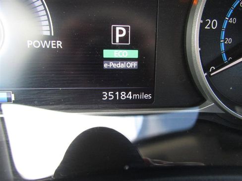 Used 2022 Nissan Leaf SV image 16