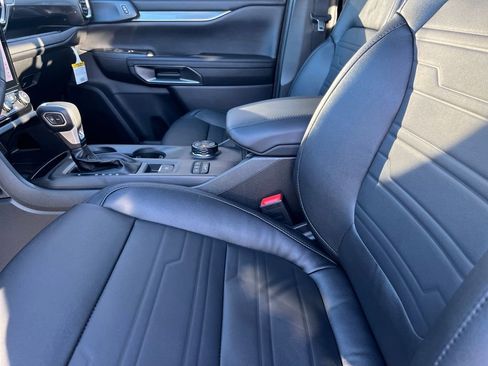 New 2025 Ford Ranger Lariat w/ FX4 Off-Road Package image 15