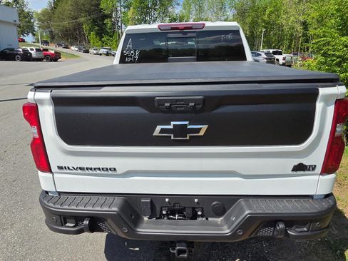 Used 2024 Chevrolet Silverado 1500 ZR2 w/ ZR2 Bison Edition image 10