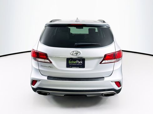 Used 2017 Hyundai Santa Fe SE w/ SE Premium Package 02 FWD image 7