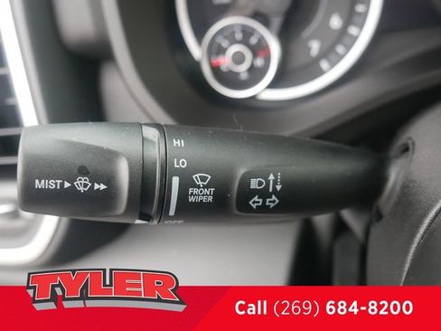 New 2026 RAM 1500 4x4 Crew Cab image 25