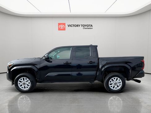 New 2025 Toyota Tacoma SR5 image 3