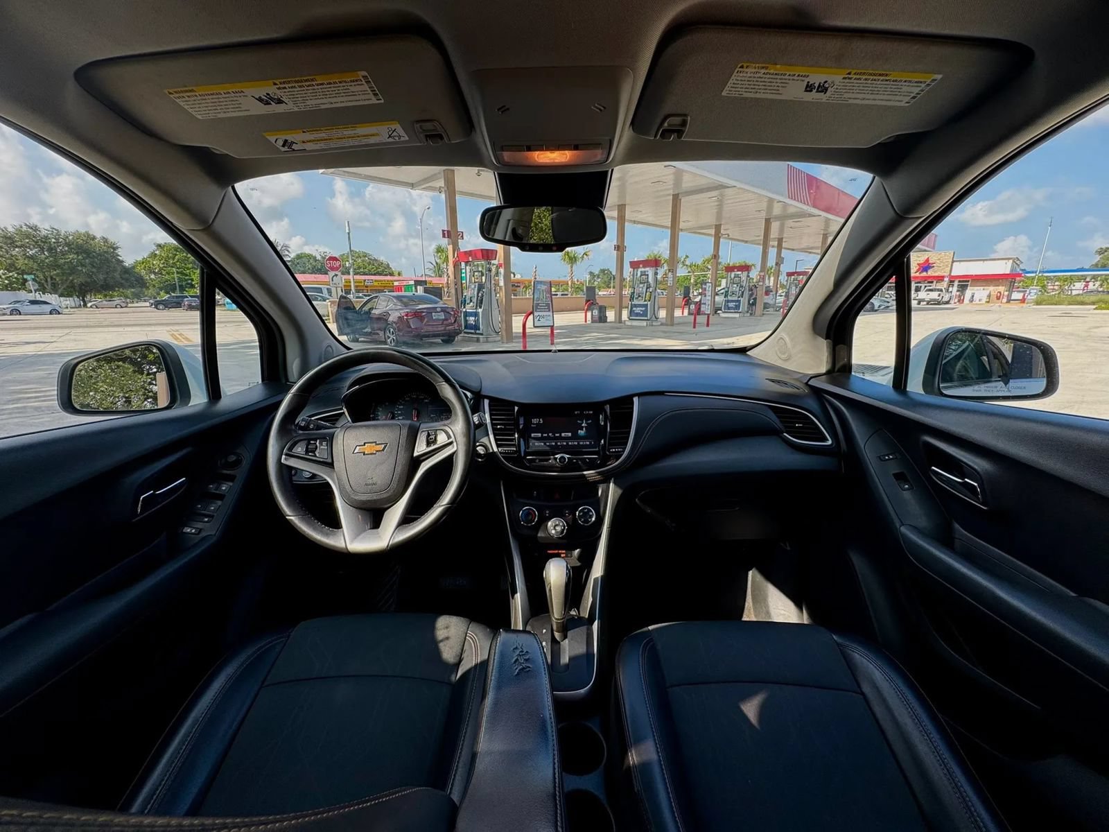 Used 2020 Chevrolet Trax LT w/ LT Convenience Package FWD image 16