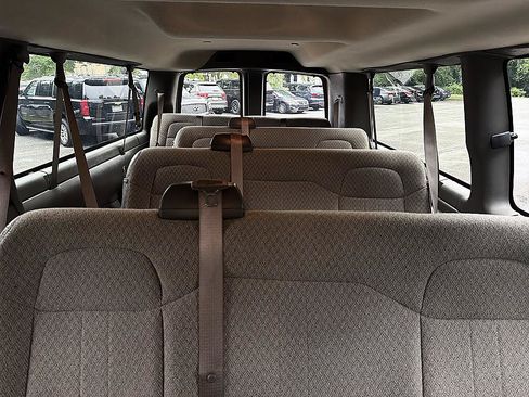 Used 2025 Chevrolet Express 3500 LT w/ LT Preferred Equipment Group RWD image 19