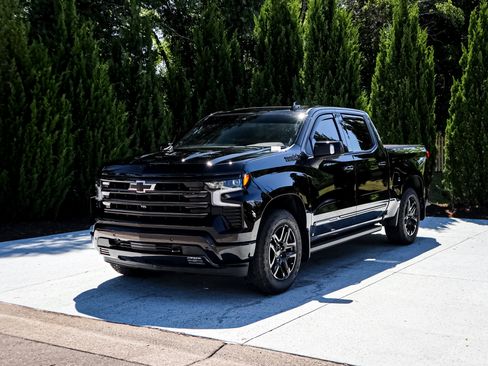 Used 2026 Chevrolet Silverado 1500 High Country w/ Midnight Edition AWD/4WD image 5