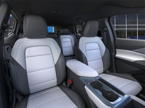 New 2025 Chevrolet Equinox EV LT AWD/4WD image 16