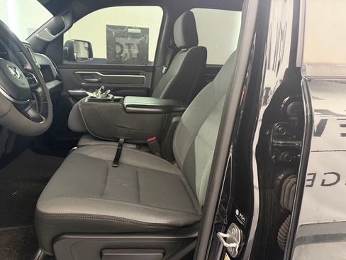 Used 2021 RAM 1500 Big Horn AWD/4WD image 15