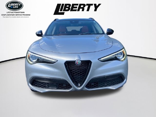 Used 2021 Alfa Romeo Stelvio Ti w/ Nero Edizione AWD/4WD image 6