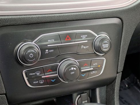 Used 2023 Dodge Charger SXT image 17