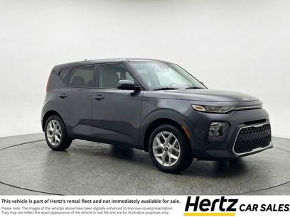 Used 2025 Kia Soul LX w/ LX Technology Package