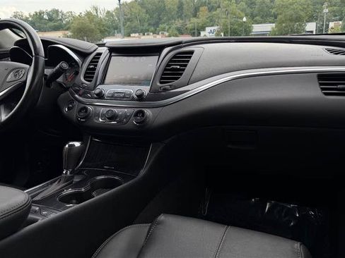 Used 2018 Chevrolet Impala LT w/ LT Leather Package FWD image 35