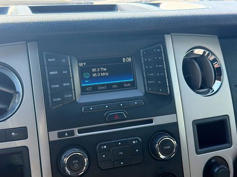 Used 2017 Ford Expedition EL XLT image 30