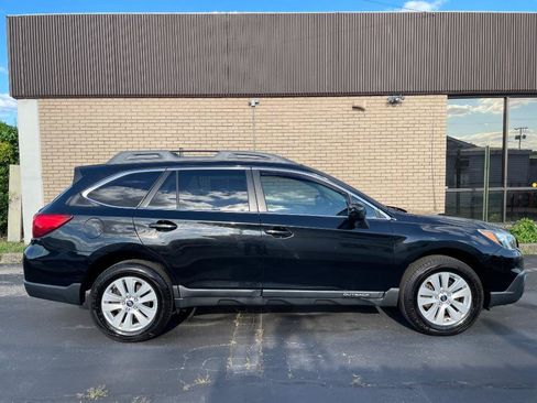 Used 2015 Subaru Outback 2.5i Premium AWD/4WD image 7