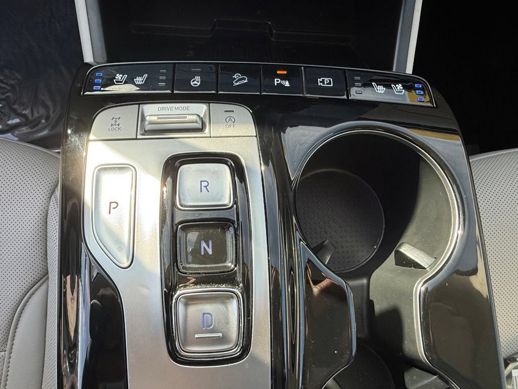 Certified 2024 Hyundai Tucson Limited AWD/4WD image 30