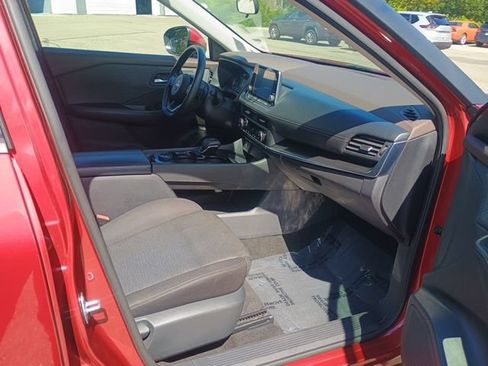 Used 2023 Nissan Rogue SV AWD/4WD image 14