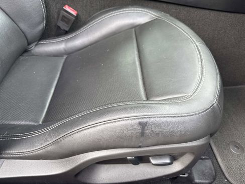 Used 2019 Chevrolet Corvette Stingray Coupe w/ Z51 1LT image 11