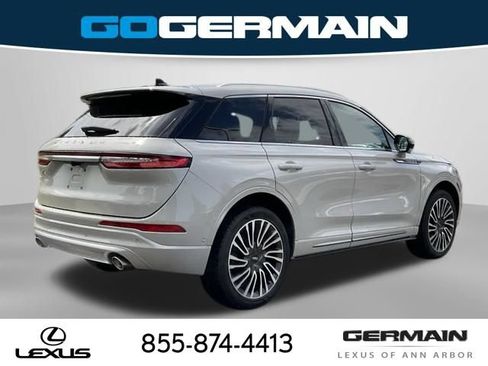 Used 2022 Lincoln Corsair Reserve w/ Equipment Group 201A AWD/4WD image 8