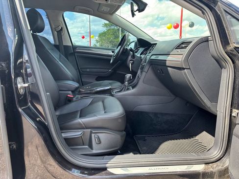 Used 2019 Volkswagen Golf Alltrack S AWD/4WD image 14