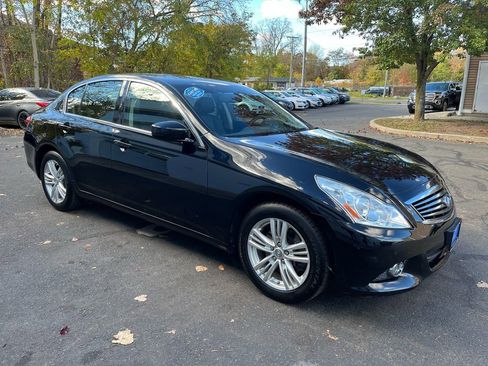 Used 2013 INFINITI G37 x Sedan w/ Premium Pkg image 4