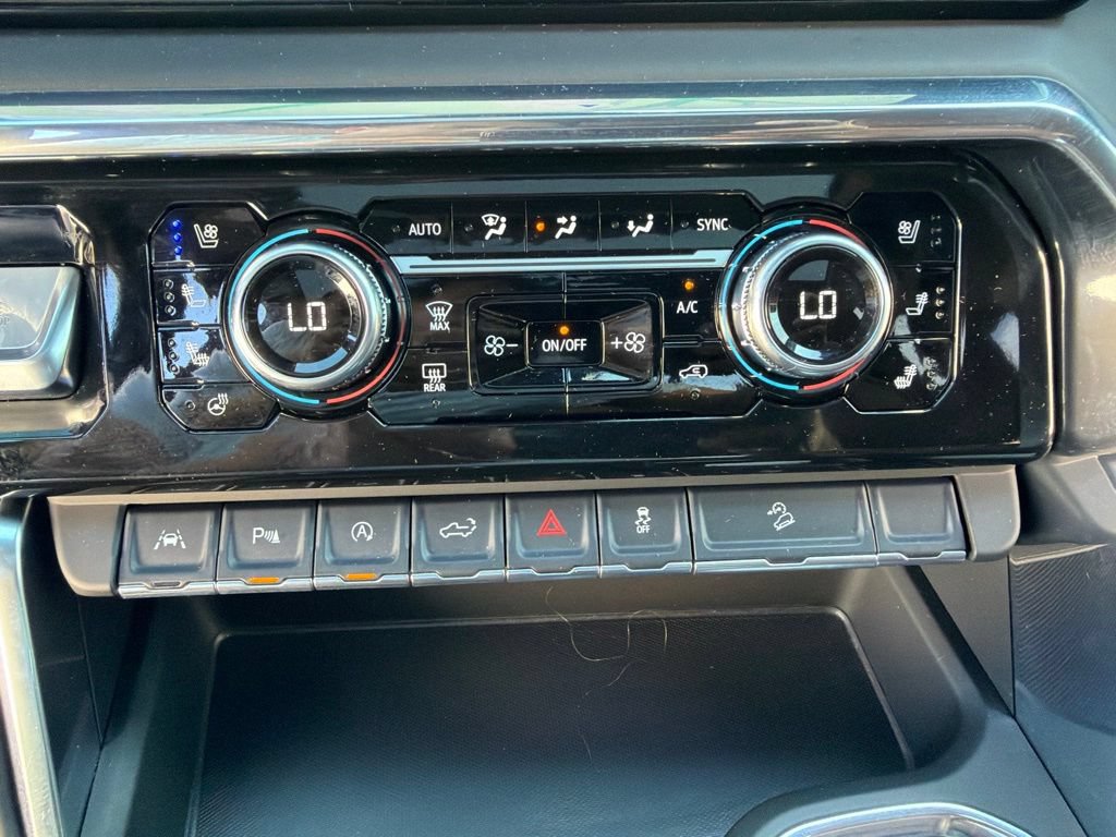 Used 2025 GMC Sierra 1500 Denali Ultimate AWD/4WD image 36