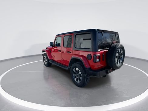 Used 2022 Jeep Wrangler Unlimited Sahara w/ Cold Weather Group image 14