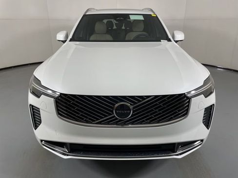 New 2026 Volvo XC90 T8 Plus w/ Protection Package Premier AWD/4WD image 3