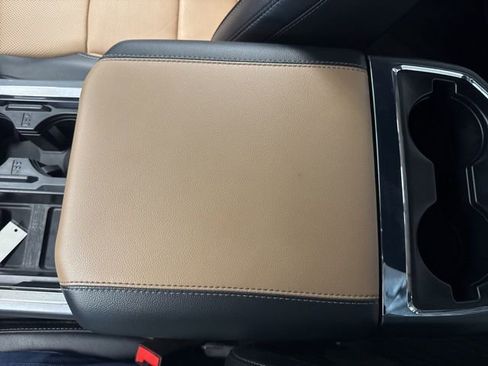 Used 2024 Ford F250 Lariat w/ Chrome Package image 55