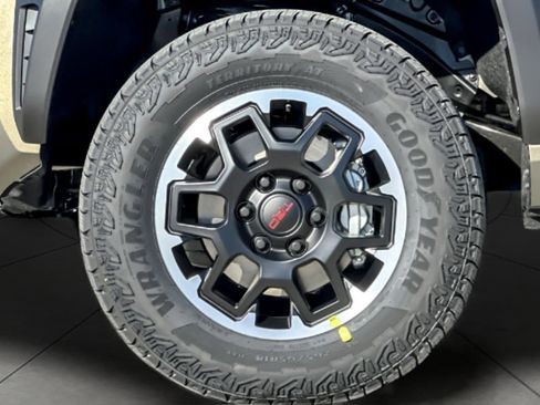 New 2026 Toyota Tacoma TRD Off-Road AWD/4WD image 30