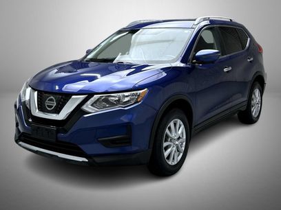 Used 2017 Nissan Rogue SV w/ SV Premium Package