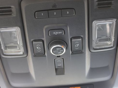 Used 2024 Chevrolet Tahoe Premier image 28