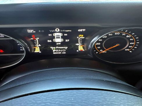 Used 2020 Jeep Gladiator Sport w/ Quick Order Package 24S image 11