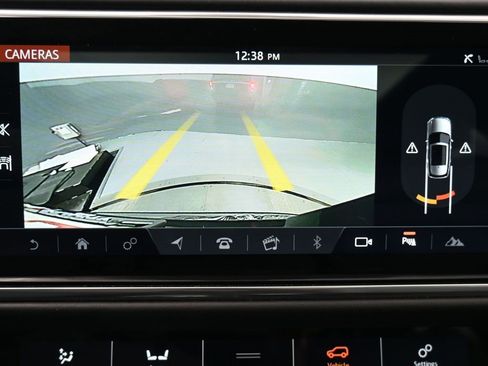 Used 2022 Land Rover Range Rover Westminster Edition image 15