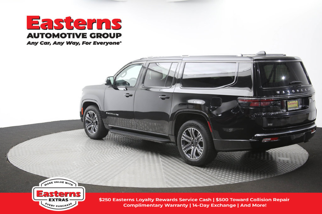 Used 2024 Jeep Wagoneer L Series II RWD image 72