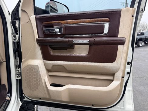 Used 2018 RAM 3500 Laramie Longhorn image 39