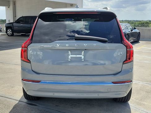 New 2026 Volvo XC90 T8 Plus w/ Protection Package Premier AWD/4WD image 4