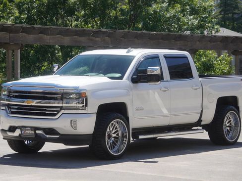 Used 2016 Chevrolet Silverado 1500 High Country AWD/4WD image 18