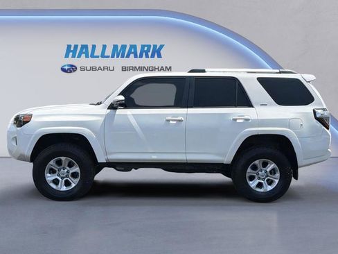 Used 2021 Toyota 4Runner SR5 Premium w/ Moonroof Package AWD/4WD image 5