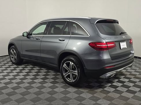 Used 2019 Mercedes-Benz GLC 300 4MATIC image 3