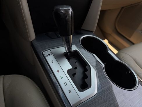 Used 2012 Toyota Camry XLE w/ Convenience Pkg FWD image 20