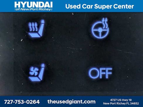 Certified 2024 Hyundai Santa Fe Limited AWD/4WD image 32
