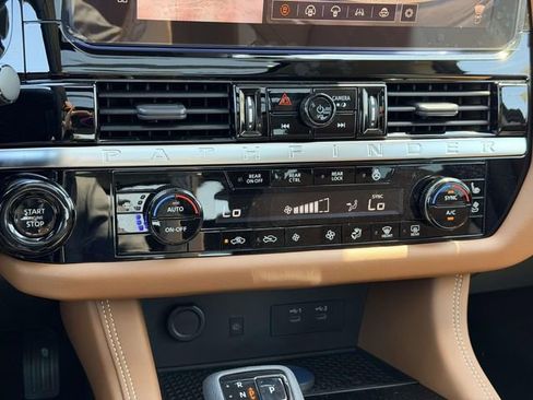 New 2026 Nissan Pathfinder Platinum AWD/4WD image 22