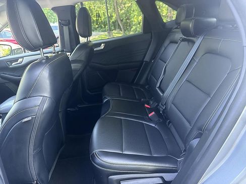 Used 2023 Ford Escape Platinum FWD image 12